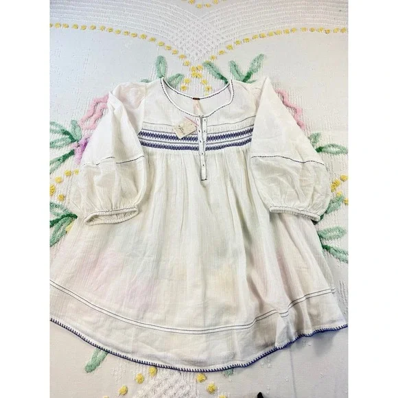 Free People White Embroidered Tunic Top 3/4 Sleeve Bohemian Smocked Cotton S